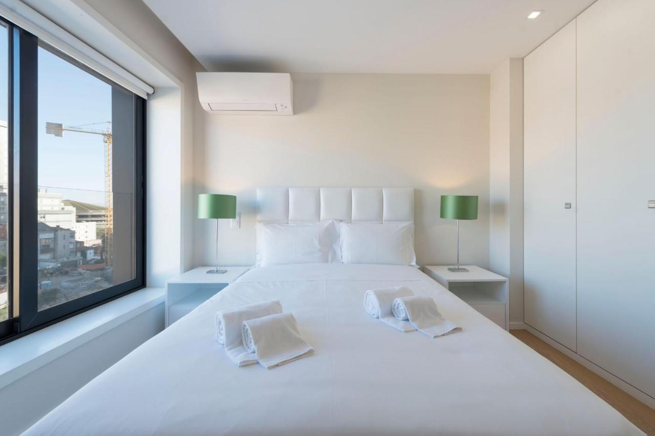 Lovelystay - Trindade Cozy Apartment Porto Exteriér fotografie
